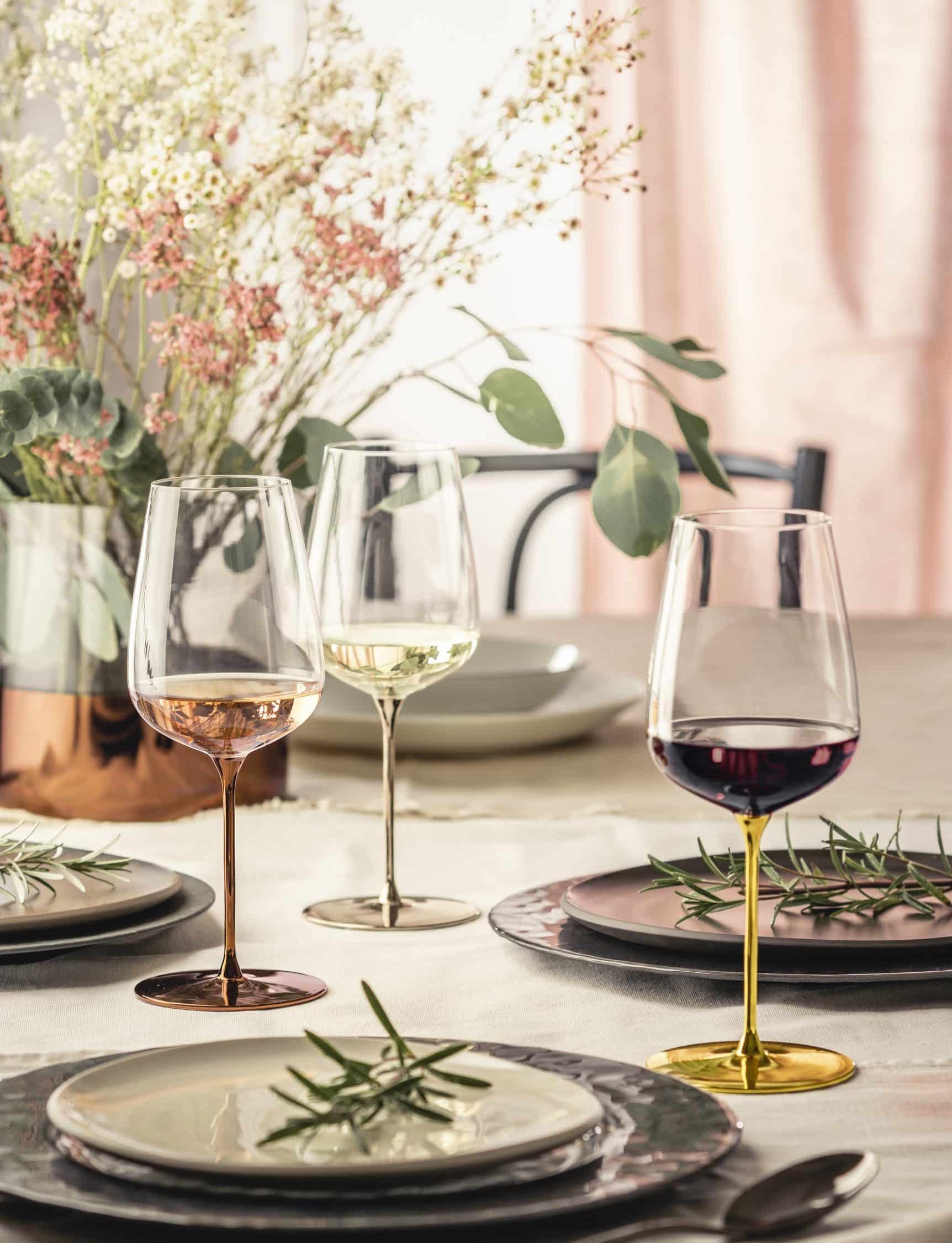 Set aus 2 ESSENCA SENSISPLUS Weingläsern · Edelmetall veredelt
